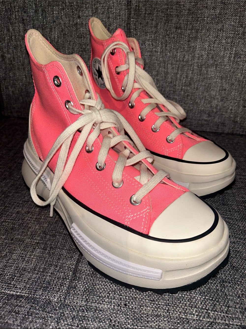 NEW - Converse Run Star Legacy CX in the "Electrical Pink / Electric Blush"